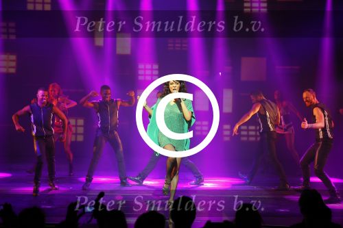 Utrecht 27 september 2015
Premiere the bodyguard met oa Romy Monteiro Mark v Eeuwen  Carolina Dijkhuizen en Patrick Martens.