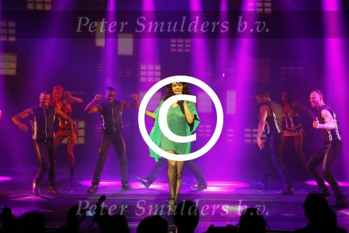 Utrecht 27 september 2015
Premiere the bodyguard met oa Romy Monteiro Mark v Eeuwen  Carolina Dijkhuizen en Patrick Martens.