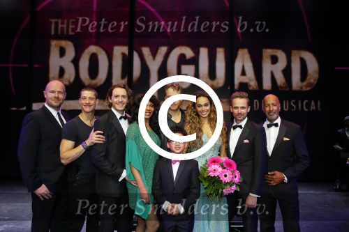 Utrecht 27 september 2015
Premiere the bodyguard met oa Romy Monteiro Mark v Eeuwen  Carolina Dijkhuizen en Patrick Martens.