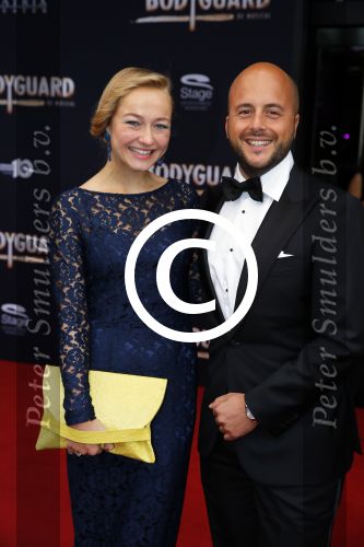 Utrecht 27 september 2015
Premiere the bodyguard met oa Romy Monteiro Mark v Eeuwen  Carolina Dijkhuizen en Patrick Martens.