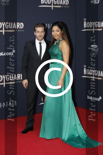 Utrecht 27 september 2015
Premiere the bodyguard met oa Romy Monteiro Mark v Eeuwen  Carolina Dijkhuizen en Patrick Martens.