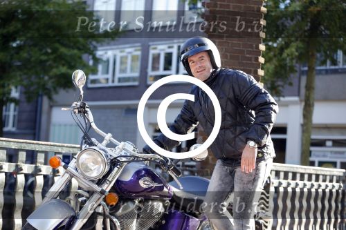 Amsterdam 30 september 2015 
Dean Saunders op zijn motor