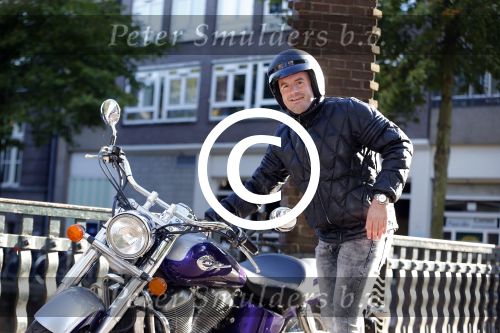 Amsterdam 30 september 2015 
Dean Saunders op zijn motor