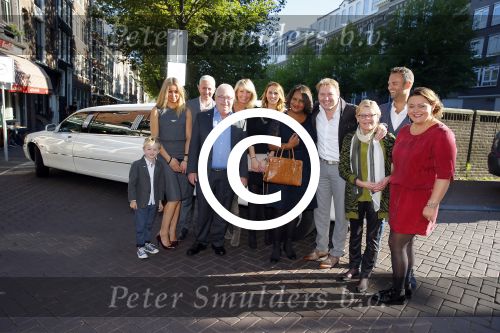 Amsterdam 30 september 2015
Boekpresenatie Joop van Tellingen in Players. Aanwezig Dennis Ria Nathalie en Fender v Tellingen alsmede rest van de familie.