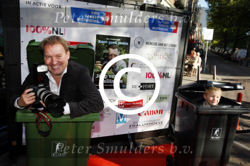 Amsterdam 30 september 2015
Boekpresenatie Joop van Tellingen in Players. Aanwezig Dennis Ria Nathalie en Fender v Tellingen alsmede rest van de familie.