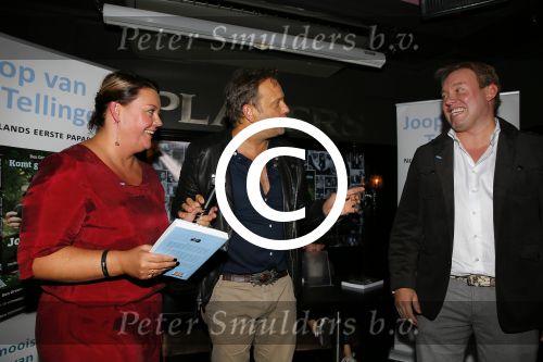 Amsterdam 30 september 2015
Boekpresenatie Joop van Tellingen in Players. Aanwezig Dennis Ria Nathalie en Fender v Tellingen alsmede rest van de familie. Carlo Boszhard en Evert Santegoeds nemen boeken in ontvangst