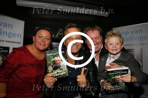 Amsterdam 30 september 2015
Boekpresenatie Joop van Tellingen in Players. Aanwezig Dennis Ria Nathalie en Fender v Tellingen alsmede rest van de familie. Carlo Boszhard en Evert Santegoeds nemen boeken in ontvangst