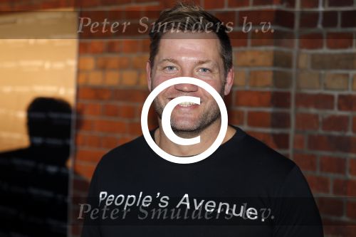 Amsterdam 28 september 2015
Presentatie people s avenue bij westergasfabriek. Dennis v d Geest en Mari v d Ven