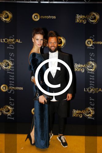 Amsterdam 15 oktober 2015
Uitreiking van de 50e televizierring in carre. DJ La Fuente Job Smeltzer met Nicky Opheij ( winnares Hollands next top model.