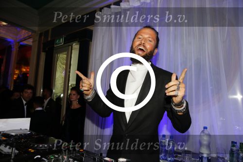 Amsterdam 15 oktober 2015
Uitreiking van de 50e televizierring in carre. DJ La Fuente Job Smeltzer met Nicky Opheij ( winnares Hollands next top model.