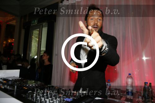 Amsterdam 15 oktober 2015
Uitreiking van de 50e televizierring in carre. DJ La Fuente Job Smeltzer met Nicky Opheij ( winnares Hollands next top model.