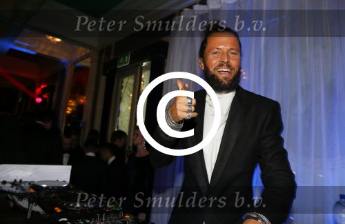 Amsterdam 15 oktober 2015
Uitreiking van de 50e televizierring in carre. DJ La Fuente Job Smeltzer met Nicky Opheij ( winnares Hollands next top model.