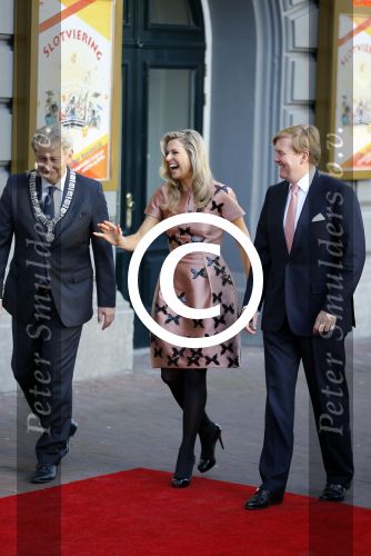 Amsterdam 26 september 2015
200 jaar koninkrijk in carre met oa aanwezig Koning Willem Alexander koningin Maxima en Prinsesd Beatrix.