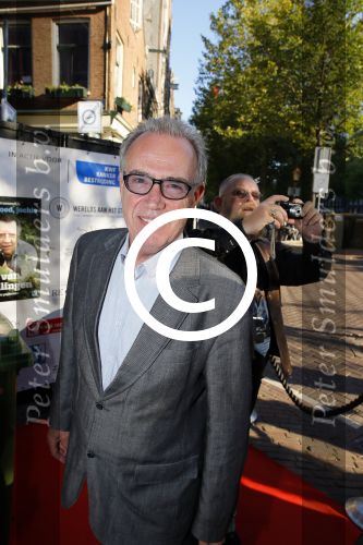 Amsterdam 30 september 2015
Boekpresenatie Joop van Tellingen in Players. Aanwezig Dennis Ria Nathalie en Fender v Tellingen alsmede rest van de familie. Edvard Niessing