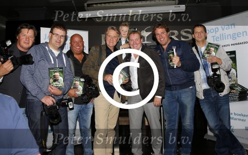Amsterdam 30 september 2015
Boekpresenatie Joop van Tellingen in Players. Aanwezig Dennis Ria Nathalie en Fender v Tellingen alsmede rest van de familie. Mario Nap Daniel Kroll Reni v Maren Albert de Ieseger Edwin Smulders en Patrick v Emst