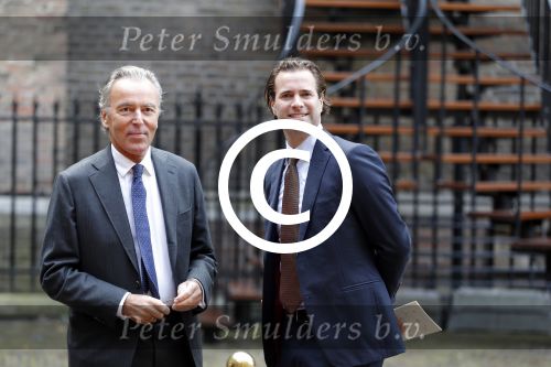 Den Haag 15 september 2015
Prinsjesdag 2015 met Koning Willem Alexander Koningin Maxima prins Constantijn en Prinses Laurentien. Dit jaar wordt de gouden koets voorlopig voor het laatst gebruikt. Elco Brinkman met schoonzoon
