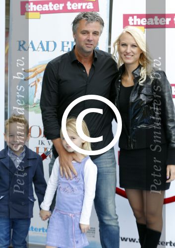 Amsterdam 19 september 2015  
Premiere in de meervaart . Elisah Braaksma met man en dochter