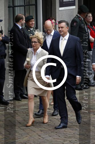 Den Haag 15 september 2015
Prinsjesdag 2015 met Koning Willem Alexander Koningin Maxima prins Constantijn en Prinses Laurentien. Dit jaar wordt de gouden koets voorlopig voor het laatst gebruikt. Emiel Roemer met vrouw
