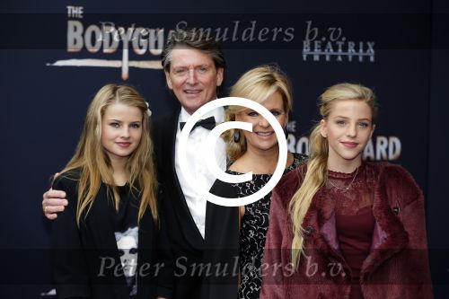 Utrecht 27 september 2015
Premiere the bodyguard met oa Romy Monteiro Mark v Eeuwen  Carolina Dijkhuizen en Patrick Martens.