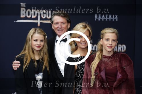 Utrecht 27 september 2015
Premiere the bodyguard met oa Romy Monteiro Mark v Eeuwen  Carolina Dijkhuizen en Patrick Martens.