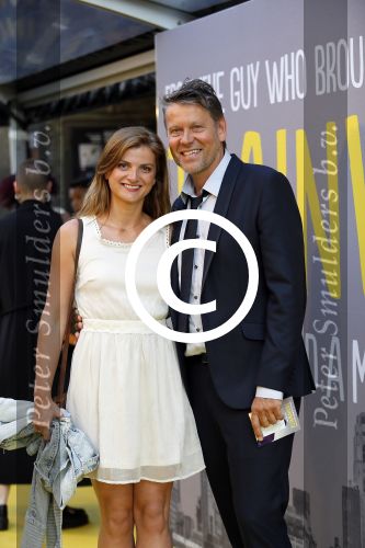 Amsterdam 12 augustus 2015  
Premiere Trainreck in Tuschinski.
Erik v d Hoff  met ....
