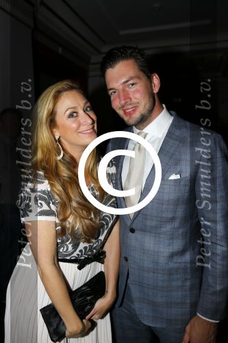 Haarlem 12 oktober 2015
Premiere meisje met het rode haar in schouwburg van haarlem.
Fabienne de Vries met vriend