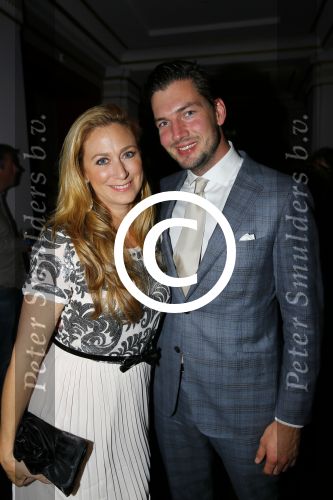 Haarlem 12 oktober 2015
Premiere meisje met het rode haar in schouwburg van haarlem.
Fabienne de Vries met vriend