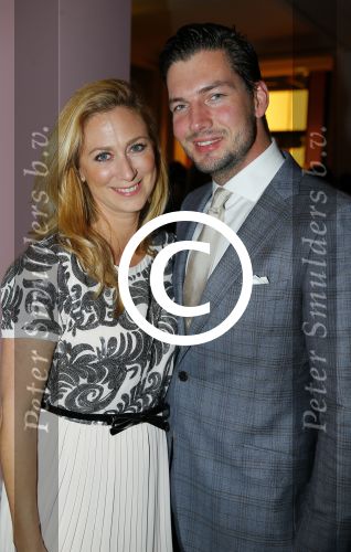 Haarlem 12 oktober 2015
Premiere meisje met het rode haar in schouwburg van haarlem.
Fabienne de Vries met vriend