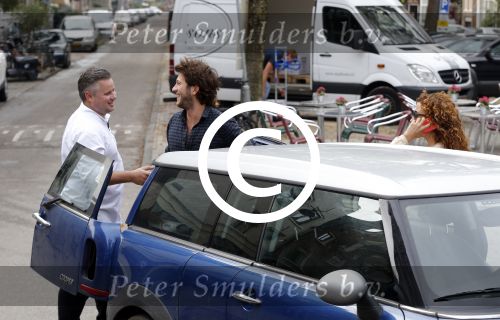 Amsterdam 6 oktober 2015 
Katja Schuurman brnegt haar vriend Freek v Noordwijk van zijn ene restaurant naar zijn andere restaurant ion Amsterdam