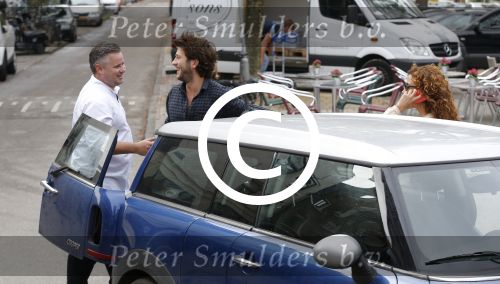 Amsterdam 6 oktober 2015 
Katja Schuurman brnegt haar vriend Freek v Noordwijk van zijn ene restaurant naar zijn andere restaurant ion Amsterdam