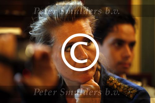 Amsterdam 16 september 2015
Perspresentatie Baantjer Live 2, Gaby Milder, Roben Mitchell van den Dungen, Hayo Kruijff, Nienke Sikkens, Beau Schneider, Peter Tuinman, Peter Romer. Erwin v Lambaart is de producent