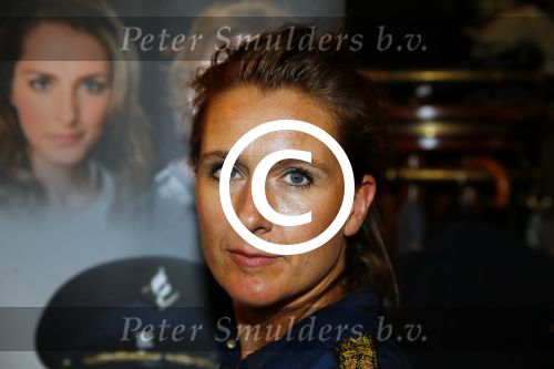 Amsterdam 16 september 2015
Perspresentatie Baantjer Live 2, Gaby Milder, Roben Mitchell van den Dungen, Hayo Kruijff, Nienke Sikkens, Beau Schneider, Peter Tuinman, Peter Romer. Erwin v Lambaart is de producent