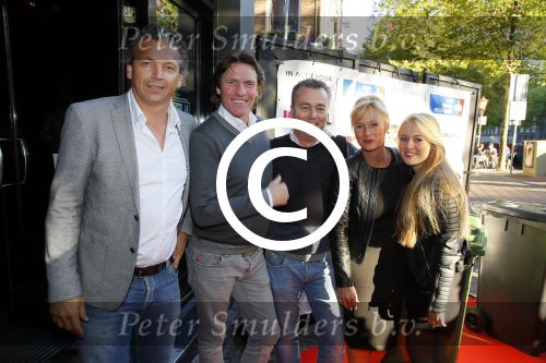 Amsterdam 30 september 2015
Boekpresenatie Joop van Tellingen in Players. Aanwezig Dennis Ria Nathalie en Fender v Tellingen alsmede rest van de familie.