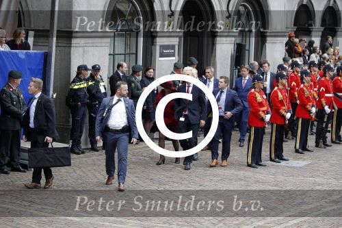 Den Haag 15 september 2015
Prinsjesdag 2015 met Koning Willem Alexander Koningin Maxima prins Constantijn en Prinses Laurentien. Dit jaar wordt de gouden koets voorlopig voor het laatst gebruikt. Geert Wilders met zijn vrouw en beveiliging