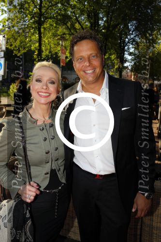 Amsterdam 30 september 2015
Boekpresenatie Joop van Tellingen in Players. Aanwezig Dennis Ria Nathalie en Fender v Tellingen alsmede rest van de familie. Gemma v Eck met Melchior Rietveld