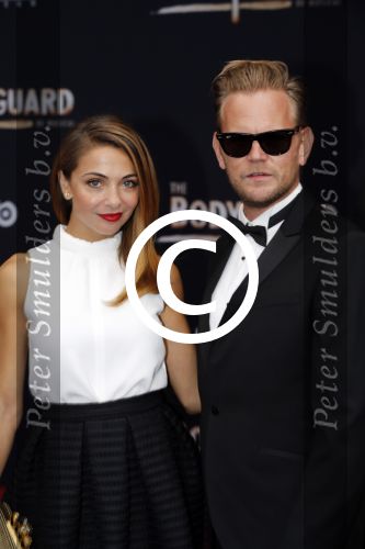Utrecht 27 september 2015
Premiere the bodyguard met oa Romy Monteiro Mark v Eeuwen  Carolina Dijkhuizen en Patrick Martens. Georgina Verbaan met een kennis