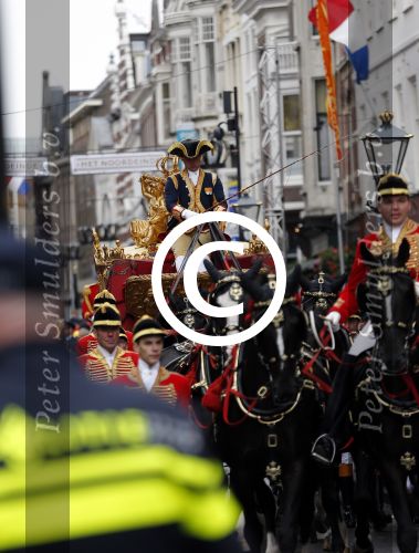 Den Haag 15 september 2015
Prinsjesdag 2015 met Koning Willem Alexander Koningin Maxima prins Constantijn en Prinses Laurentien. Dit jaar wordt de gouden koets voorlopig voor het laatst gebruikt.
