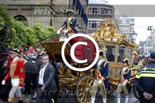 Den Haag 15 september 2015
Prinsjesdag 2015 met Koning Willem Alexander Koningin Maxima prins Constantijn en Prinses Laurentien. Dit jaar wordt de gouden koets voorlopig voor het laatst gebruikt.