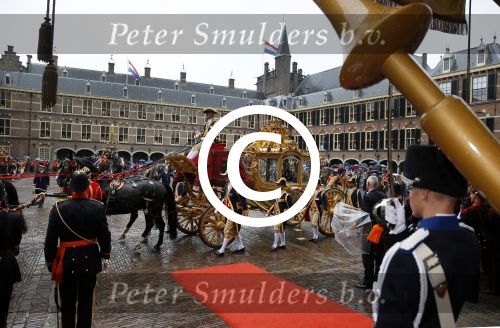 Den Haag 15 september 2015
Prinsjesdag 2015 met Koning Willem Alexander Koningin Maxima prins Constantijn en Prinses Laurentien. Dit jaar wordt de gouden koets voorlopig voor het laatst gebruikt.
