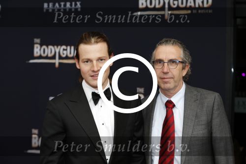 Utrecht 27 september 2015
Premiere the bodyguard met oa Romy Monteiro Mark v Eeuwen  Carolina Dijkhuizen en Patrick Martens.