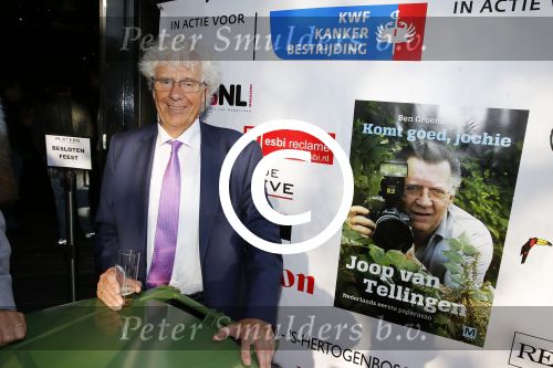 Amsterdam 30 september 2015
Boekpresenatie Joop van Tellingen in Players. Aanwezig Dennis Ria Nathalie en Fender v Tellingen alsmede rest van de familie. Hans Wennekes