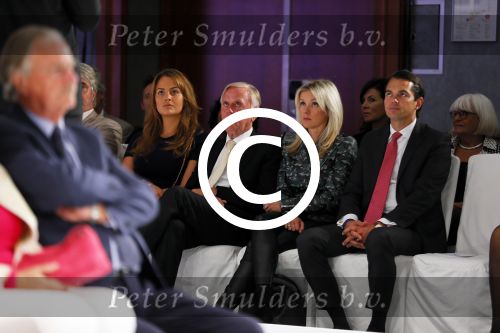 Amsterdam 13 september 2015
Modeshow Paul Schulten in het okura. Harry Mens met dochters