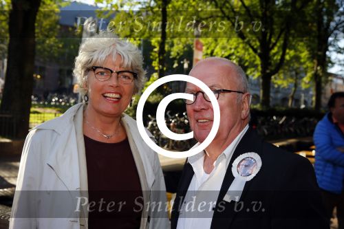 Amsterdam 30 september 2015
Boekpresenatie Joop van Tellingen in Players. Aanwezig Dennis Ria Nathalie en Fender v Tellingen alsmede rest van de familie. Harry Slinger met vrouw