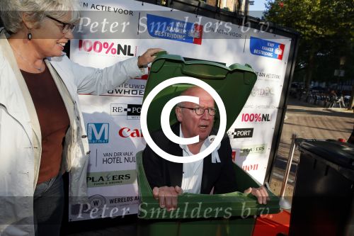 Amsterdam 30 september 2015
Boekpresenatie Joop van Tellingen in Players. Aanwezig Dennis Ria Nathalie en Fender v Tellingen alsmede rest van de familie. Harry Slinger met vrouw