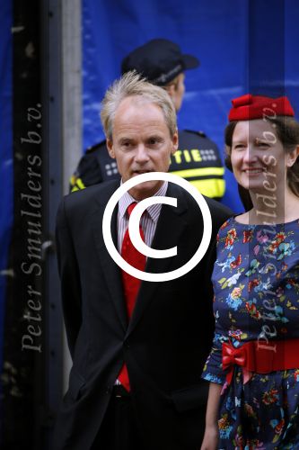 Den Haag 15 september 2015
Prinsjesdag 2015 met Koning Willem Alexander Koningin Maxima prins Constantijn en Prinses Laurentien. Dit jaar wordt de gouden koets voorlopig voor het laatst gebruikt.
Harry v Bommel