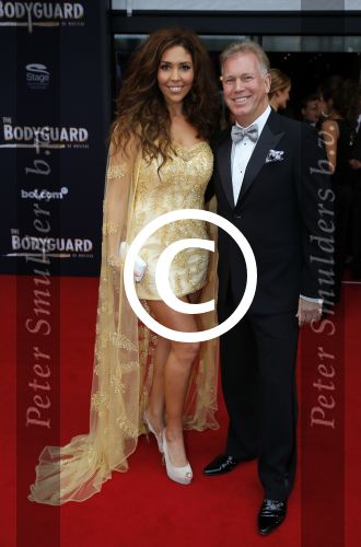 Utrecht 27 september 2015
Premiere the bodyguard met oa Romy Monteiro Mark v Eeuwen  Carolina Dijkhuizen en Patrick Martens. Marcel Boekhoorn met vriendin Hind