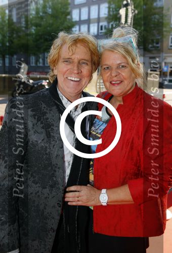 Amsterdam 30 september 2015
Boekpresenatie Joop van Tellingen in Players. Aanwezig Dennis Ria Nathalie en Fender v Tellingen alsmede rest van de familie. Jacques Herb met vrouw