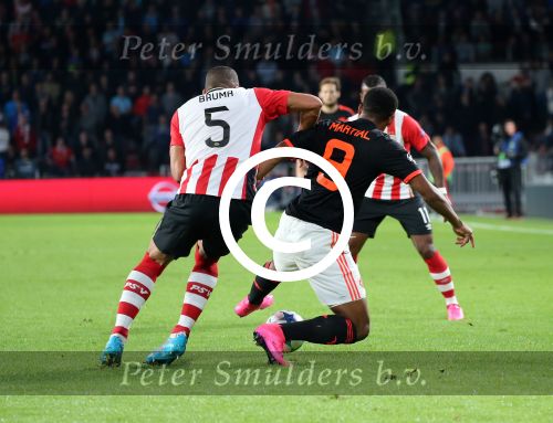 Eindhoven, 15 September 2015
CL 2015/2016
Eerste wedstrijd PSV-Manchester United, eindstand 2-1
Jeffrey Bruma in duel met Anthony Martial
