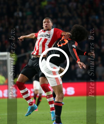 Eindhoven, 15 September 2015
CL 2015/2016
Eerste wedstrijd PSV-Manchester United, eindstand 2-1
Jeffrey Bruma in duel met Marouane Fellaini