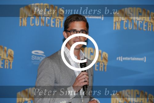Amsterdam 6 oktober 2015 
Presentatie zangers musicals in concert in het ziggo dome. De aanwezigen waren Anouk Maas B Brave Stanley Burleson Mariska v Kolck Simone Kleinsma William Spaaij Eric v Tijn Rene v Kooten en Maurice Wijnen. Jeroen Dona